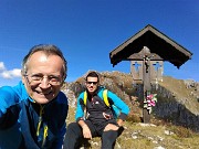 01 Al Passo di Grialeggio (1690 m) con vista in Venturosa